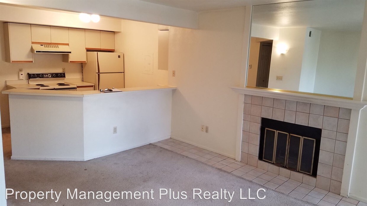Primary Photo - 20 S Boulder Cir