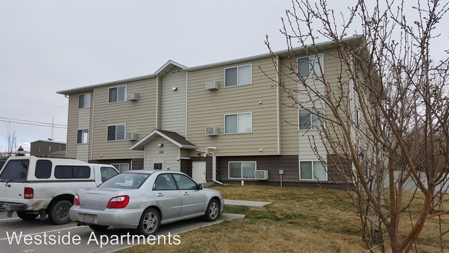 Building Photo - 2 br, 1 bath Apartment - 1309 1st Ave SW