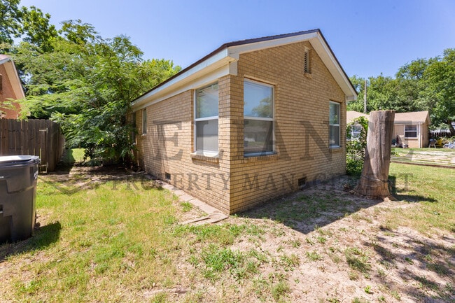 Foto del edificio - 4912 E Morris St