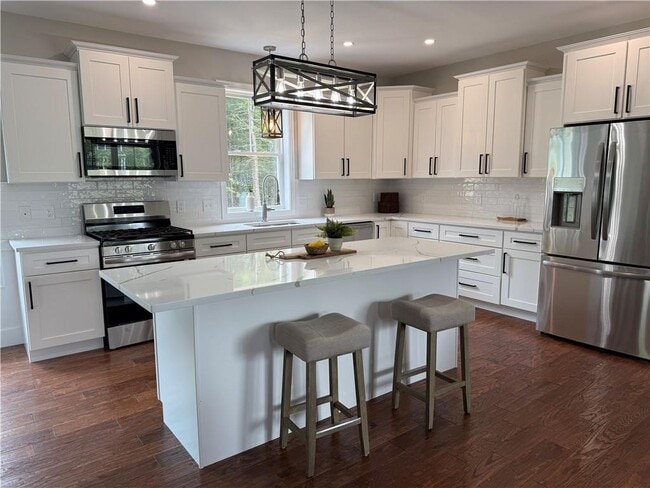 Building Photo - 4 Big River Rd