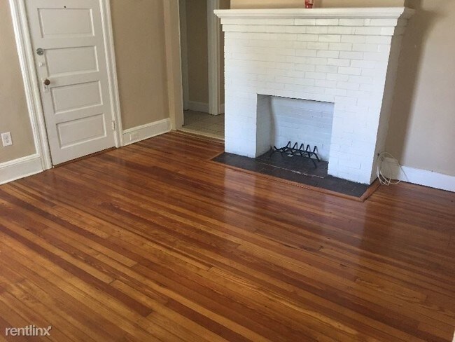 Building Photo - 2 br, 1 bath Apartment - 93 Reid Place