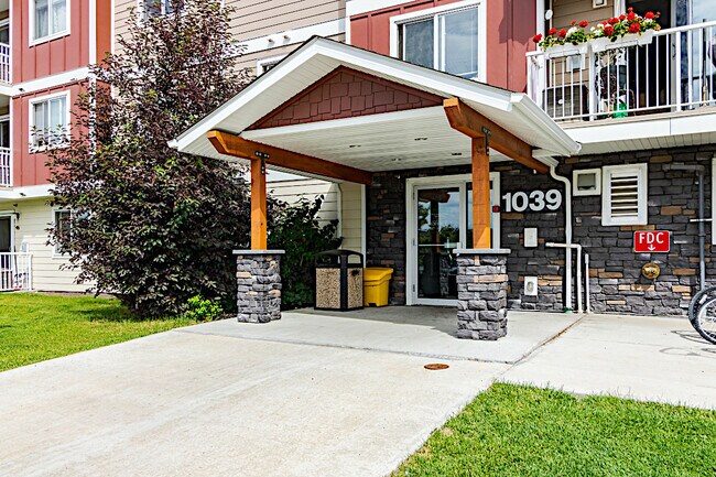 Photo du bâtiment - McConachie Place