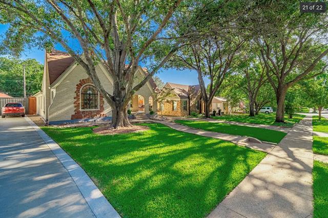 Foto del edificio - 915 Stewart Dr