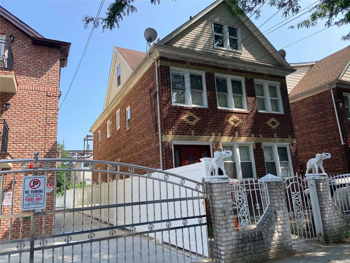 14530 Ferndale Ave, Queens, NY 11435 Room for Rent in Queens, NY