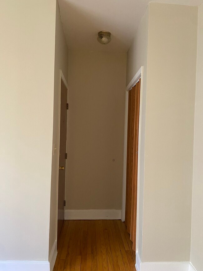Foto del edificio - 4922 N Kedzie Ave