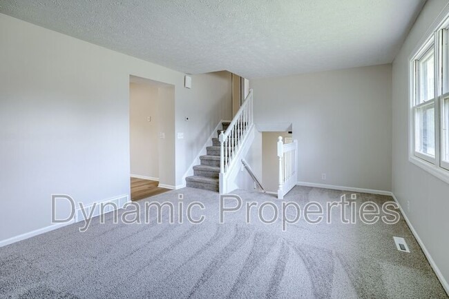 Building Photo - 15342 Sarpy Cir