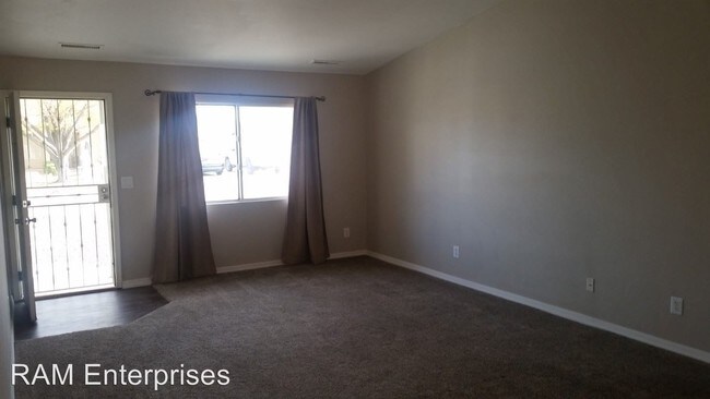 Foto del edificio - 3124 N Corrine Dr