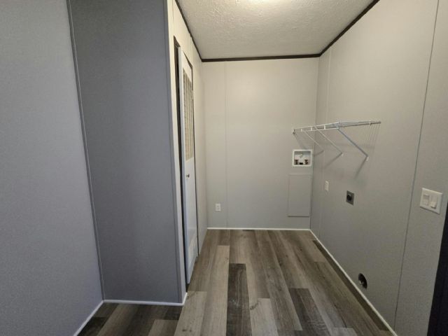 Building Photo - 437 Warbler Ln