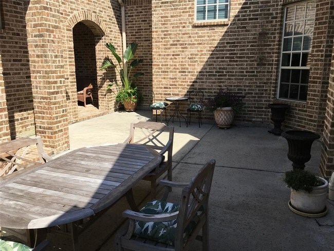 Foto del edificio - 6 Vintage Path Pl