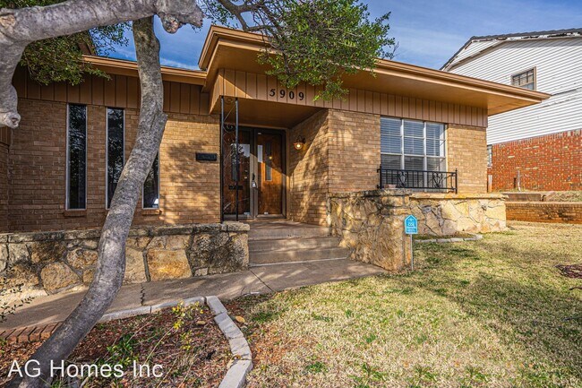 Building Photo - 3 br, 2.5 bath House - 5909 NW 72nd St