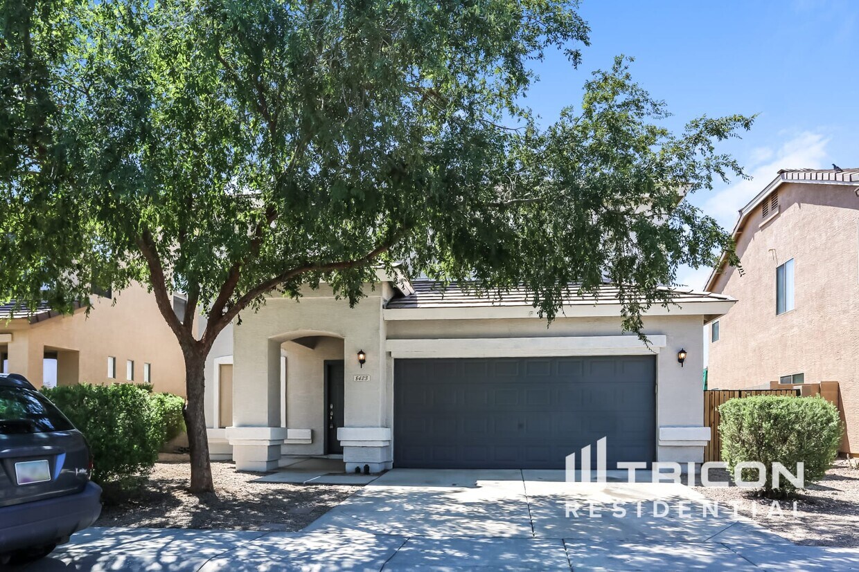 Foto principal - 8423 W Hamster Ln