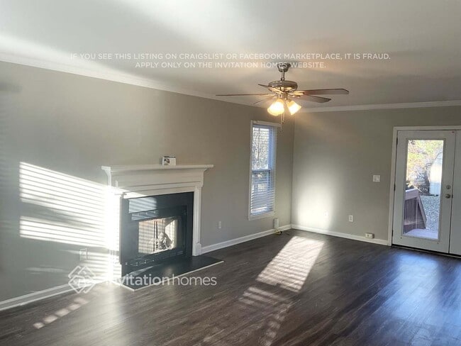 Building Photo - 3349 Daingerfield Dr