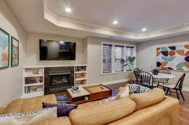 Foto del edificio - 528 W Cornelia Ave