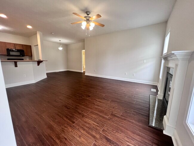 Foto del edificio - 3020 E Stillwater Lndg