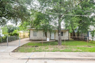 Building Photo - 713 Wafer St