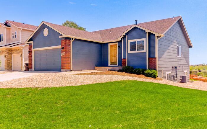 Primary Photo - 1005 Scarlet Oak Dr