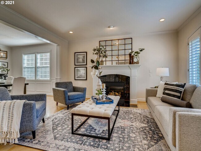 Building Photo - Forest Heights Stunner- Located just a few...