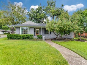 Building Photo - 7105 Bennington Dr
