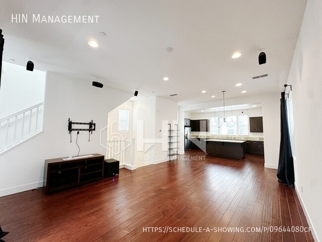 Foto del edificio - 38238 Luma Terrace