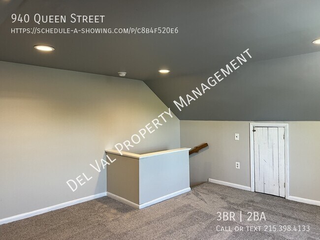 Building Photo - 940 Queen St