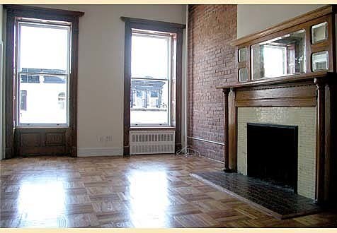 Primary Photo - 122 W 80th St