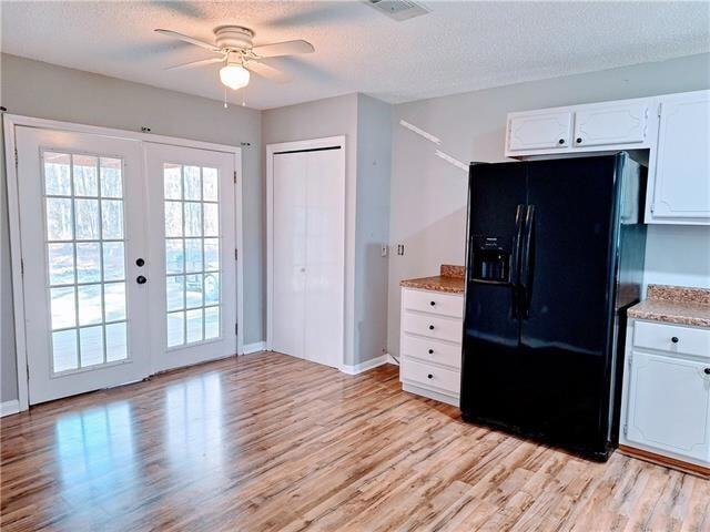 Foto del edificio - 26367 Sunrise Lake Dr