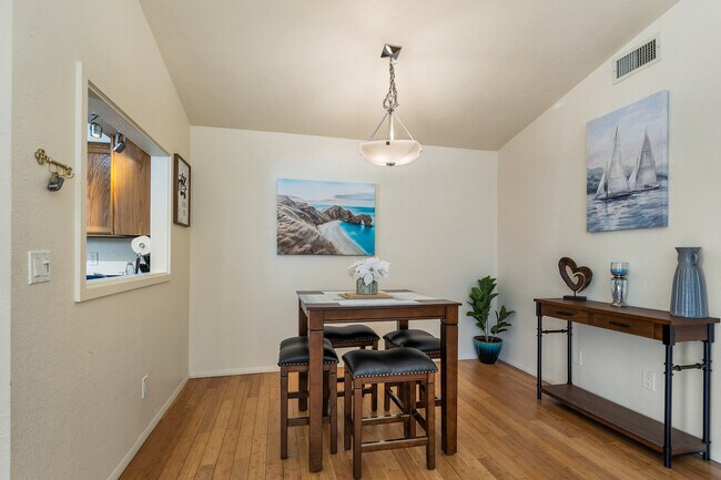 Foto del edificio - 2447 N Palo Dulce Dr