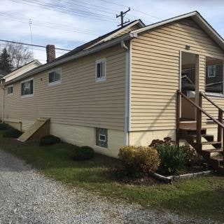 Building Photo - 164 Main St Building Photo - 164 Main St