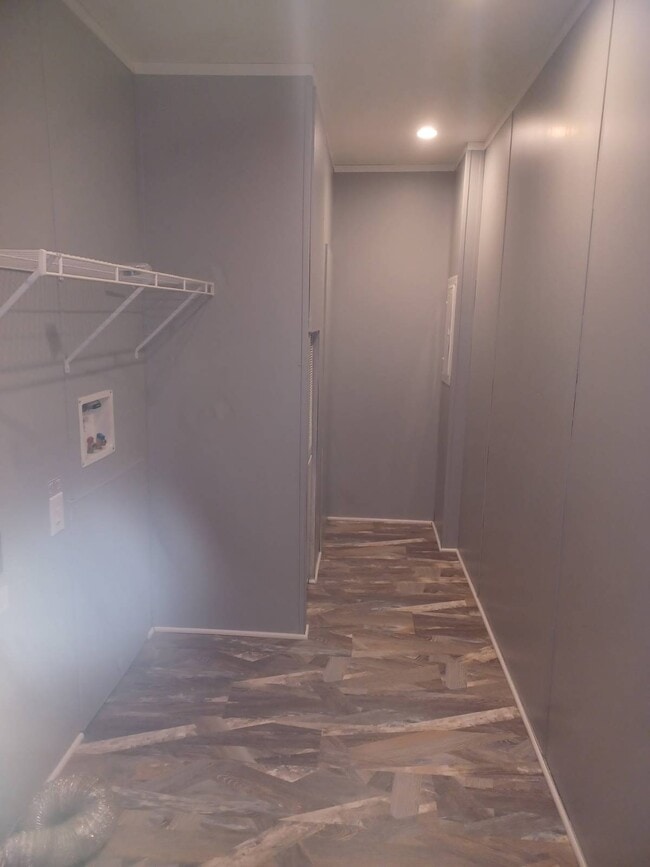 Foto del edificio - 1214 Roseport Rd