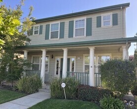 Building Photo - 220 Alves Ln