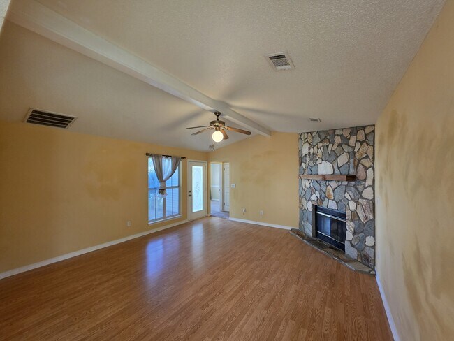 Foto del edificio - 148 Meadowbrook Ct
