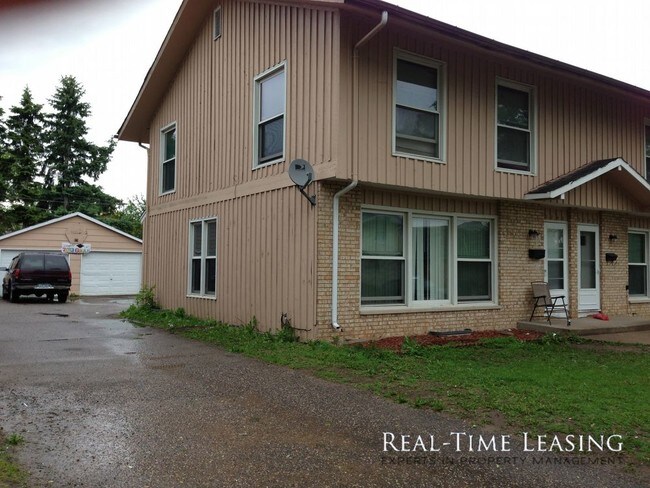 Building Photo - 2245 Glenridge Ave