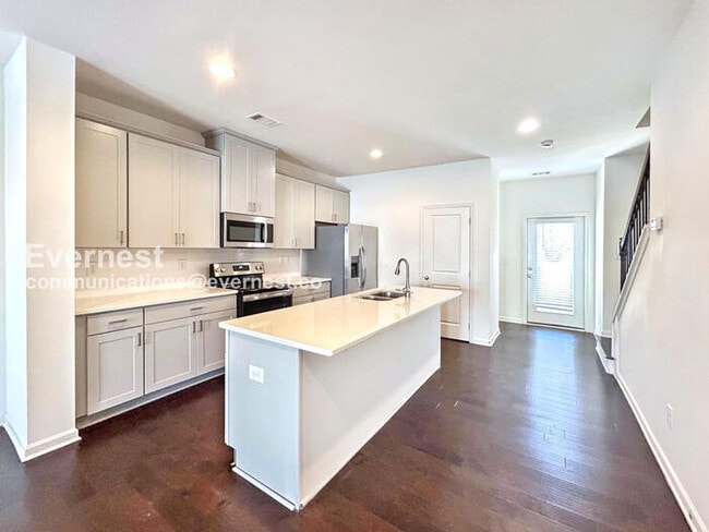 Foto del edificio - 911 Ambient Way