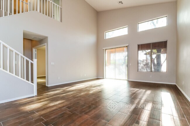 Foto del edificio - 2125 S 114th Ln