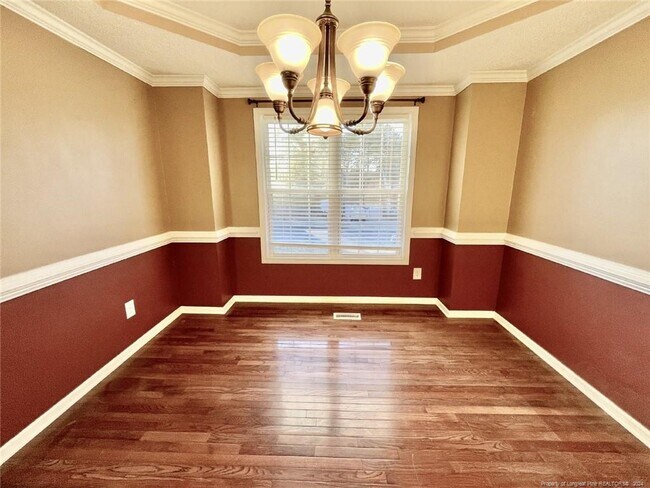 Building Photo - 45 Pinevalley Ln