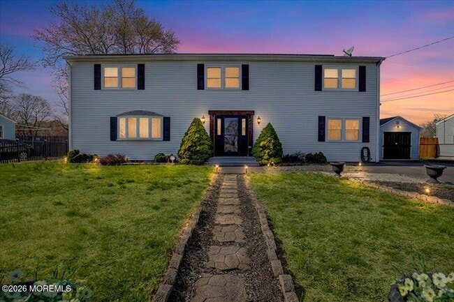 Building Photo - 247 Sprucewood Dr