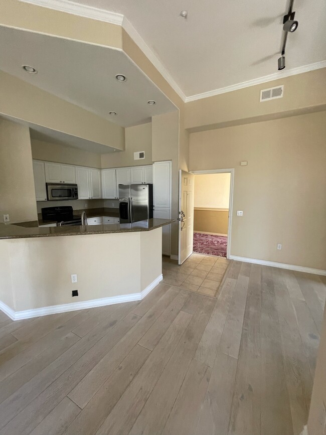 Building Photo - 4165 Executive Dr