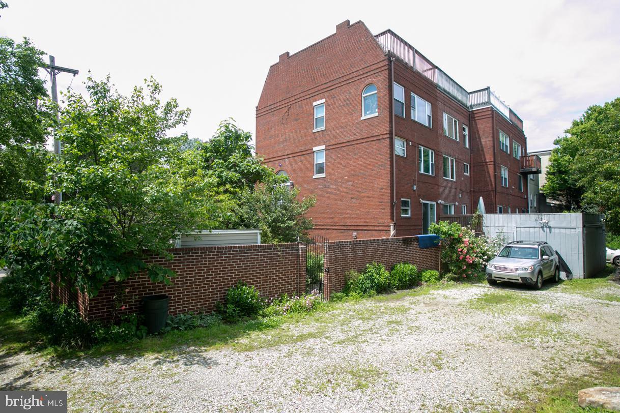 Primary Photo - 793 S Front St