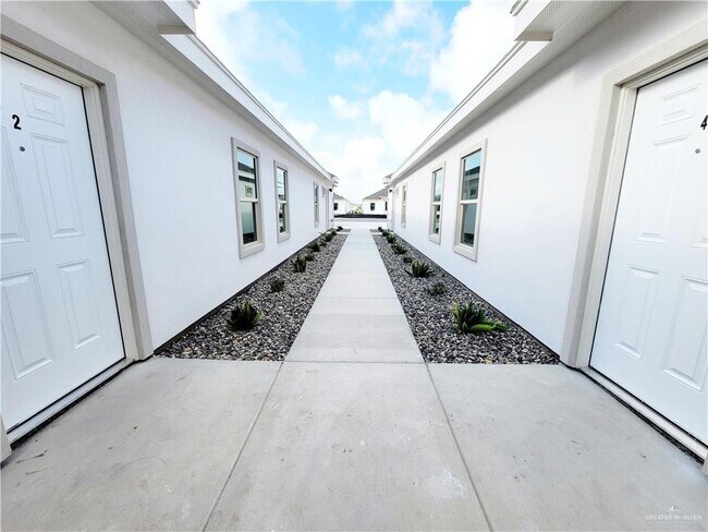 Foto del edificio - 9303 N 59th Ln