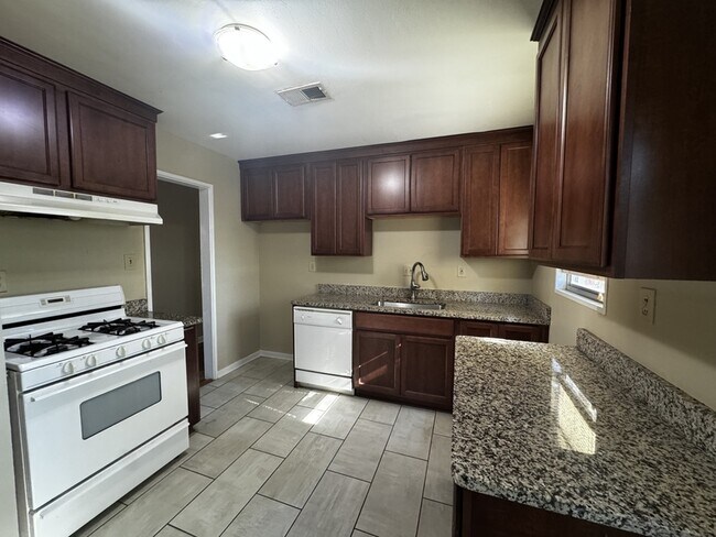 Foto del edificio - 4967 Sea Isle Rd