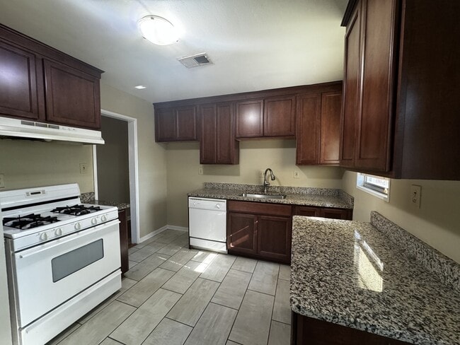 Photo - 4967 Sea Isle Rd House