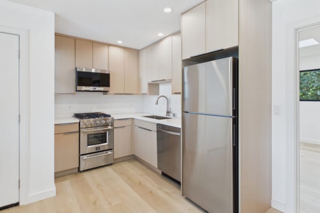 Foto del edificio - 2282 Whitney Ave