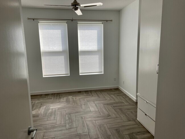 Master Bedroom B - 4205 Delano Plz