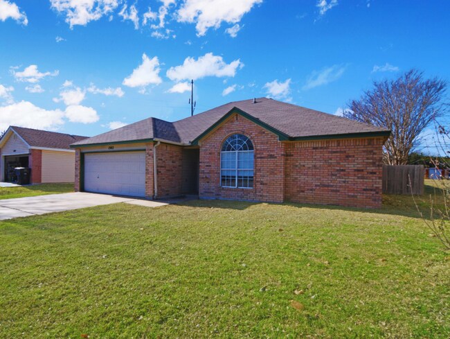 Foto del edificio - 1502 Cedar Ln