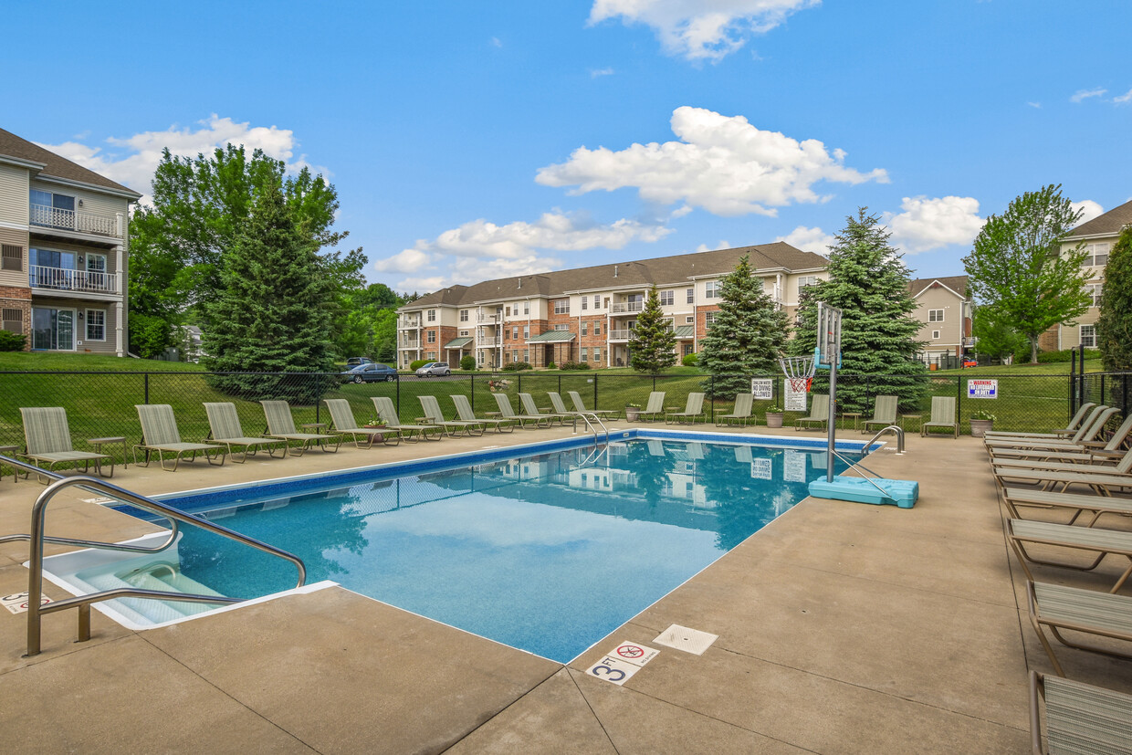 Foto principal - Blackhawk Trails Apartments