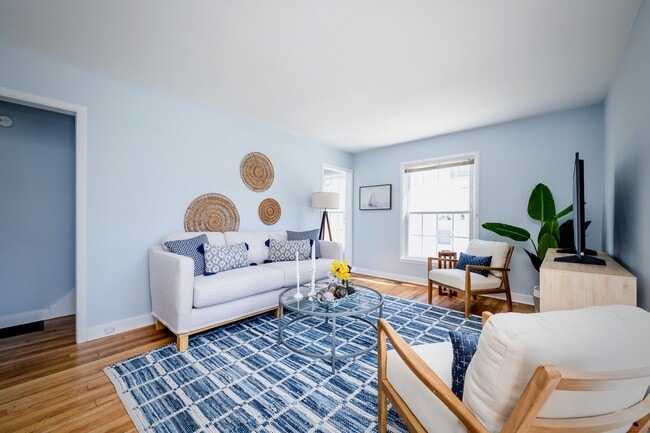 Foto del edificio - 511 Donna Dr