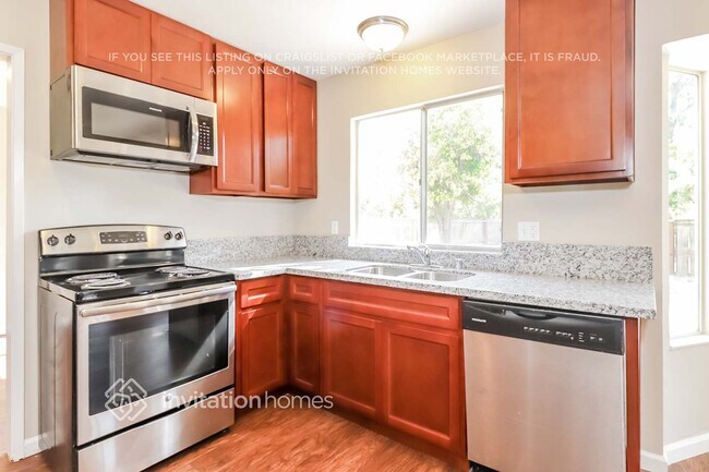 Foto del edificio - 2954 Redwood Dr