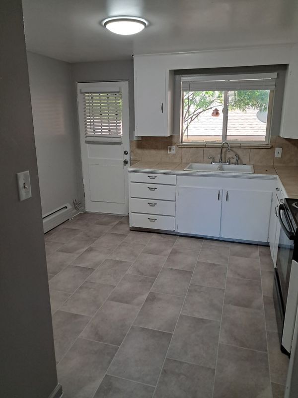 Foto del edificio - 1741 Clinton St