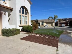 Building Photo - 2441 Jessica Cir