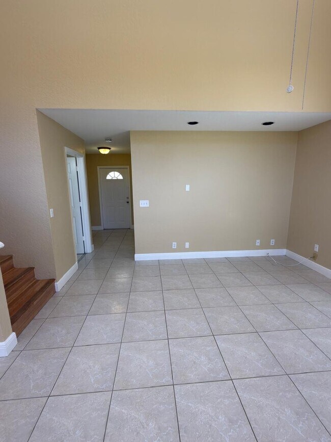 Building Photo - 13769 Yarmouth Dr